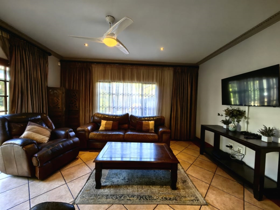 4 Bedroom Property for Sale in Safari Gardens North West